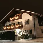 Apartments- Und Anton * גרמיש-פרטנקירכן